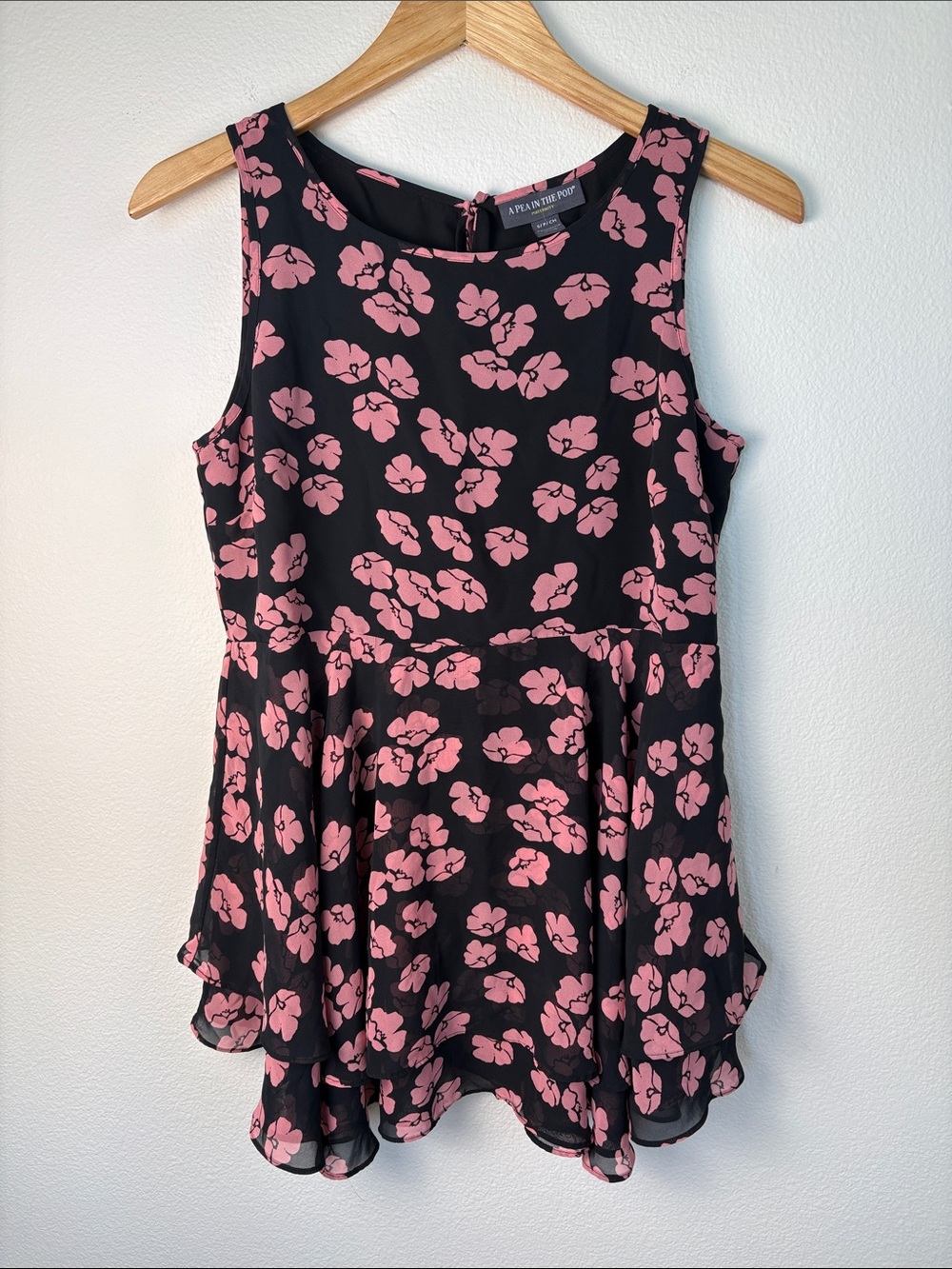A Pea in the Pod Maternity Floral Peplum Tunic Top Black Pink Pansy Small